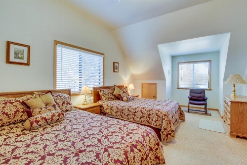 Cabin at Stateline image 5